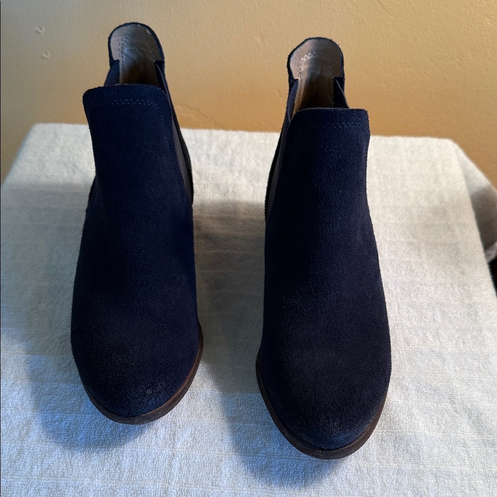 Splendid Navy Suede Ankle Booties